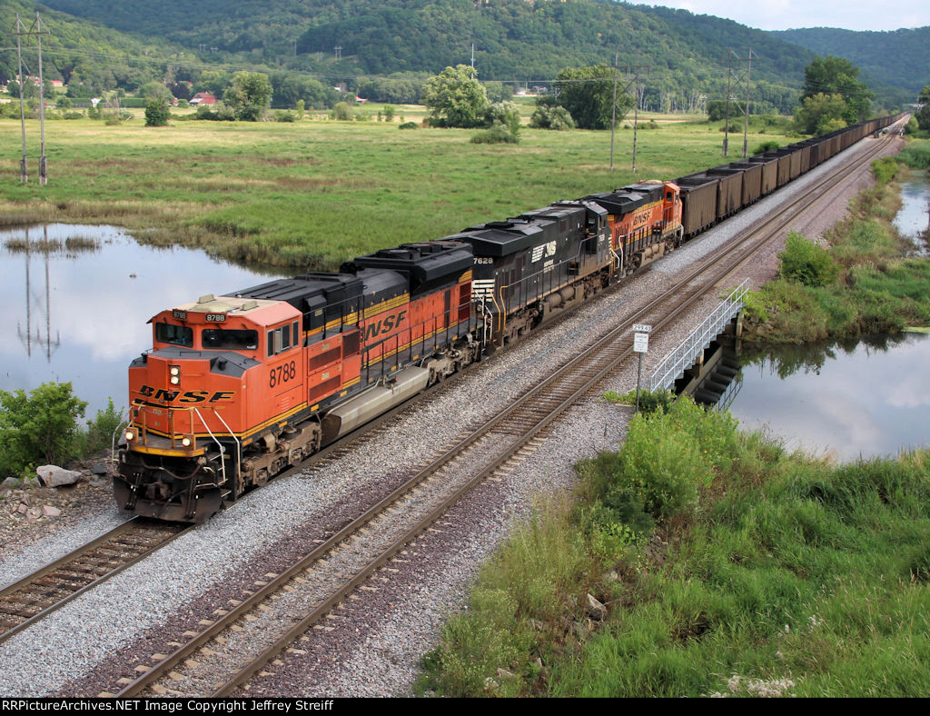 BNSF 8788